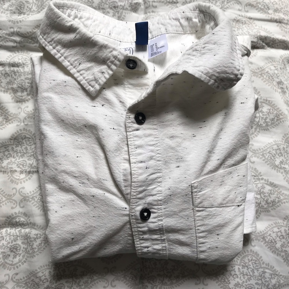 Men’s long sleeve collared shirt